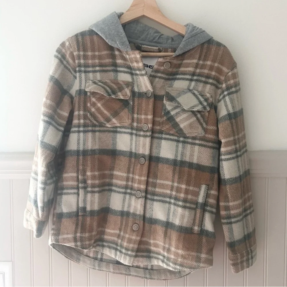 RSQ Girls Large Wool Blend Tan Gray Neutral Plaid Shacket